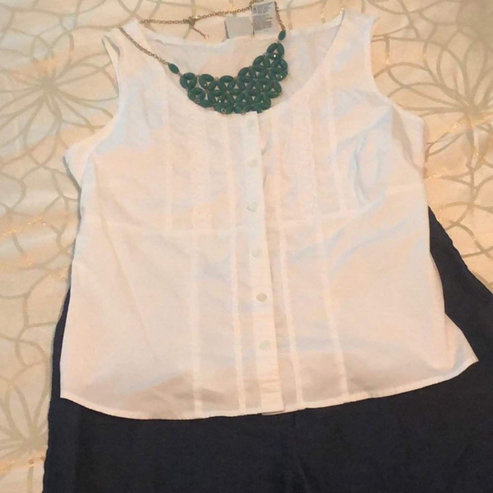 Faded Glory white sleeveless summer shirt